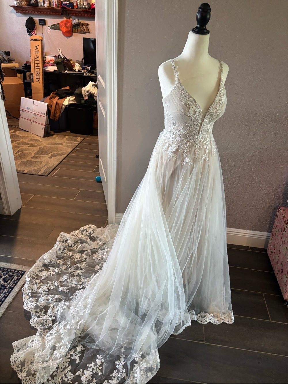 Elegant White Lace Tulle Bridal Gown with Sheer Bodice